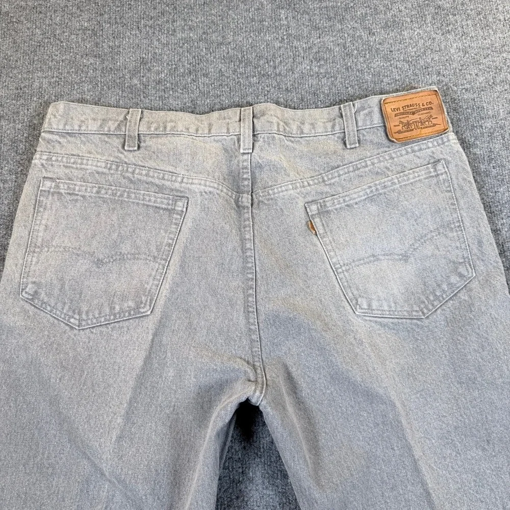 Vintage Levis For Men Jeans Gray Denim Relaxed Fit Straight Leg Y2K 90s #2832‎